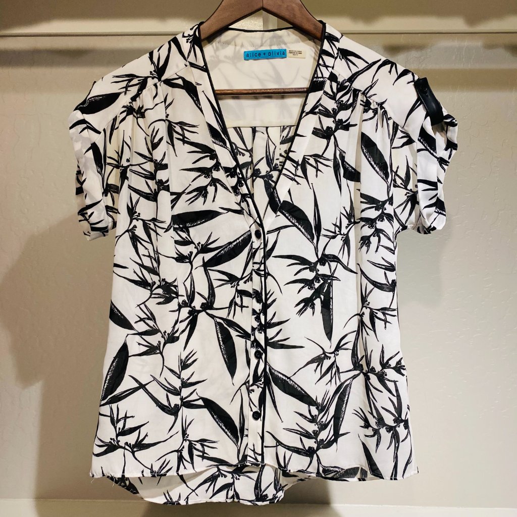 Alice + Olivia Eugenie Bamboo Print Lamb Leather Details V-Neck Blouse